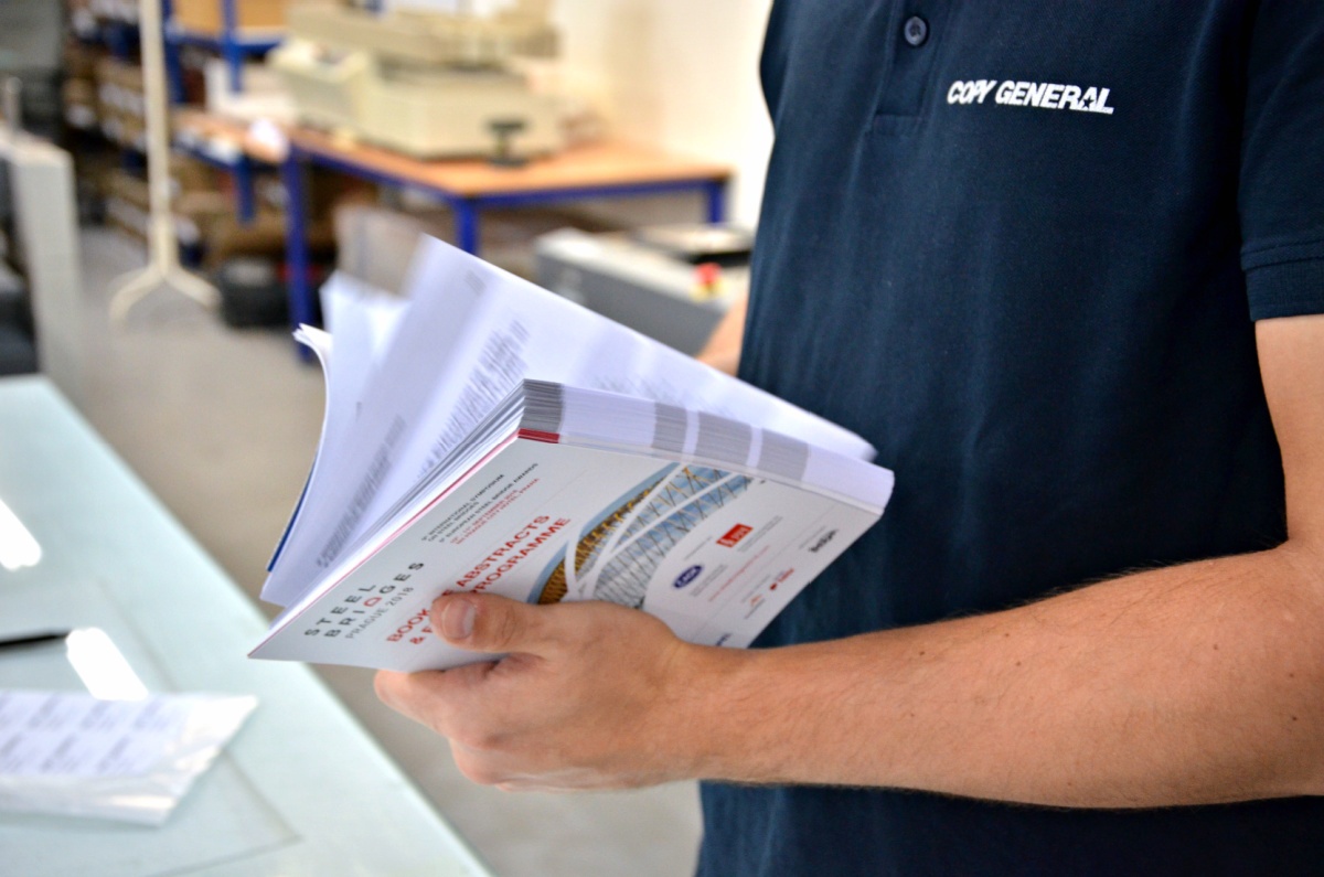 Kroužková vazba pojme libovolný typ papíru a je vhodná i pro rozsáhlé publikace